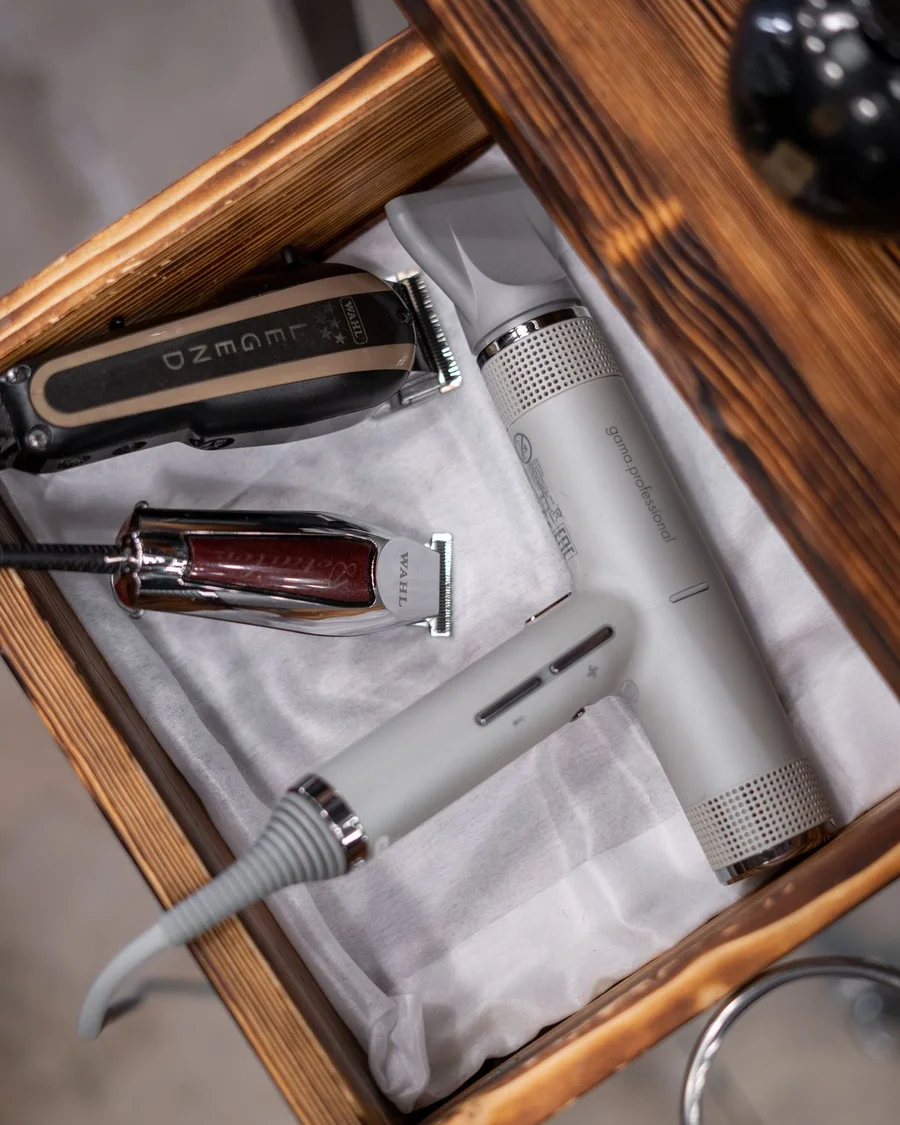Atmosferë berberie për Toli BarberShop